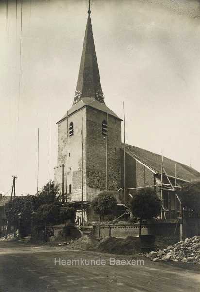 01591  Oude Kerk Baexem in steigers